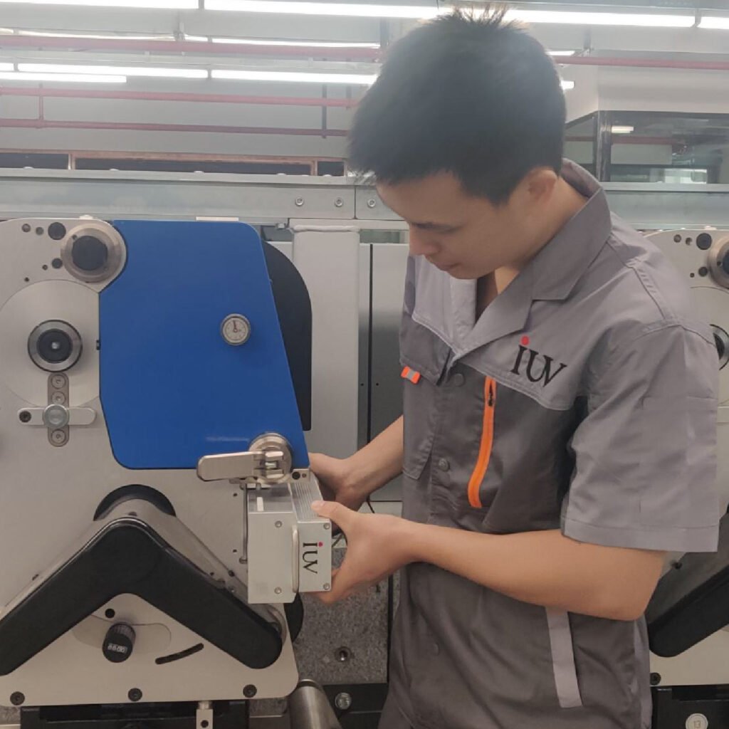 Cómo los sistemas de curado LED mejoran la productividad en la impresión offset