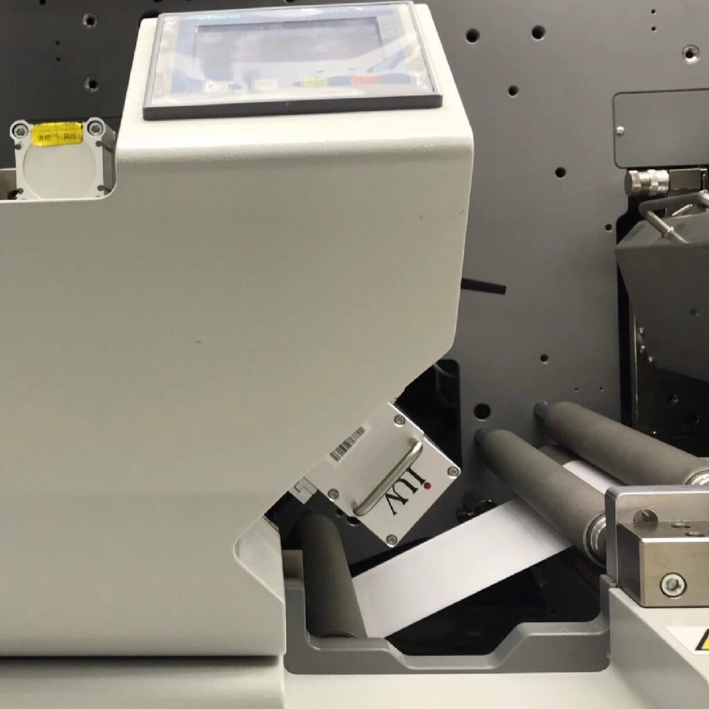 Cómo elegir un sistema de curado UV adecuado según el tipo de tinta y sustrato