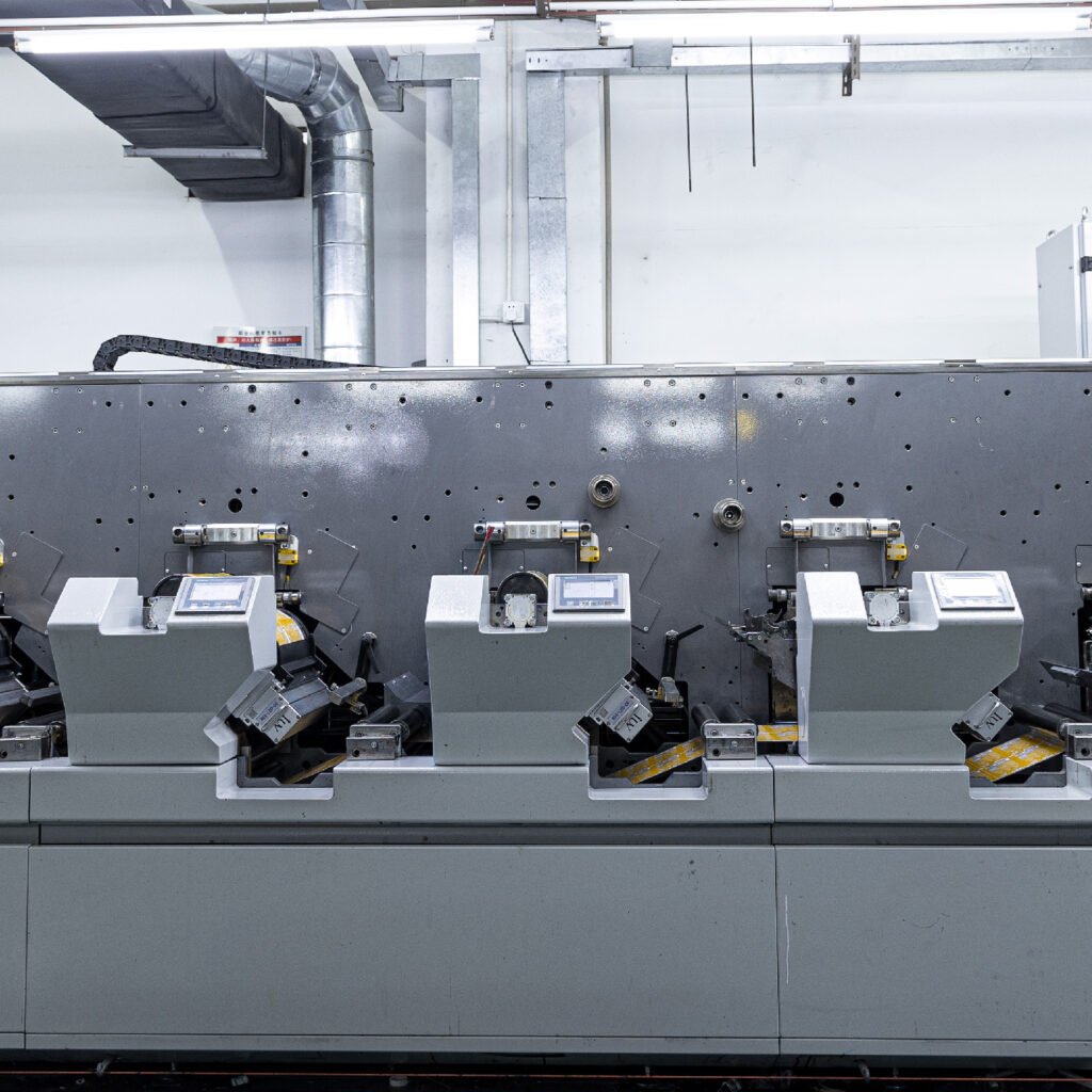 Cómo integrar un sistema de curado LED en prensas existentes sin perder productividad