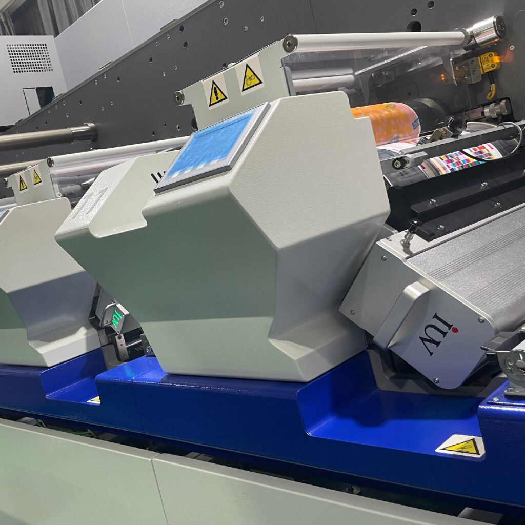 Curado LED en impresión flexográfica productividad y sostenibilidad en equilibrio