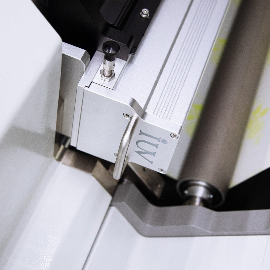 Impresión flexográfica de curado UV en etiquetas de alimentos seguridad y cumplimiento normativo