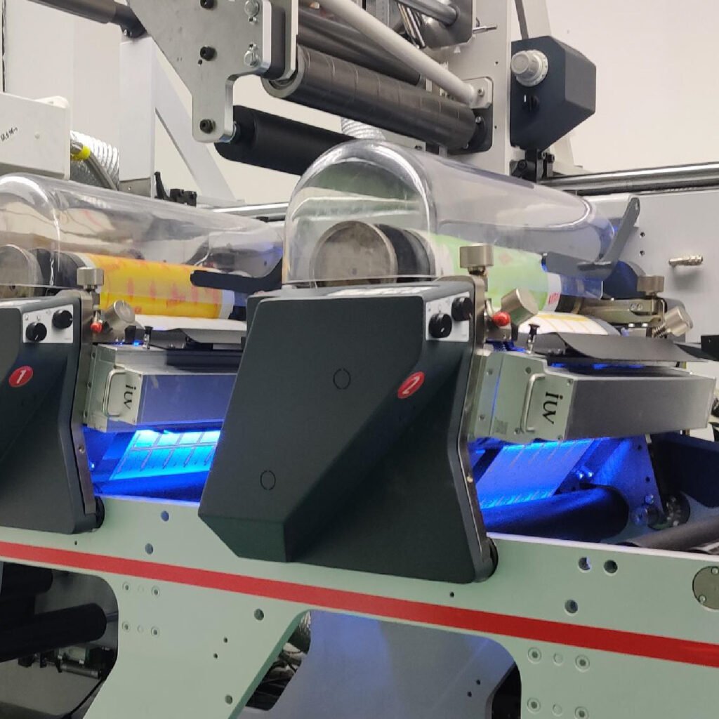Innovaciones en sistemas de curado LED para impresión de etiquetas premium