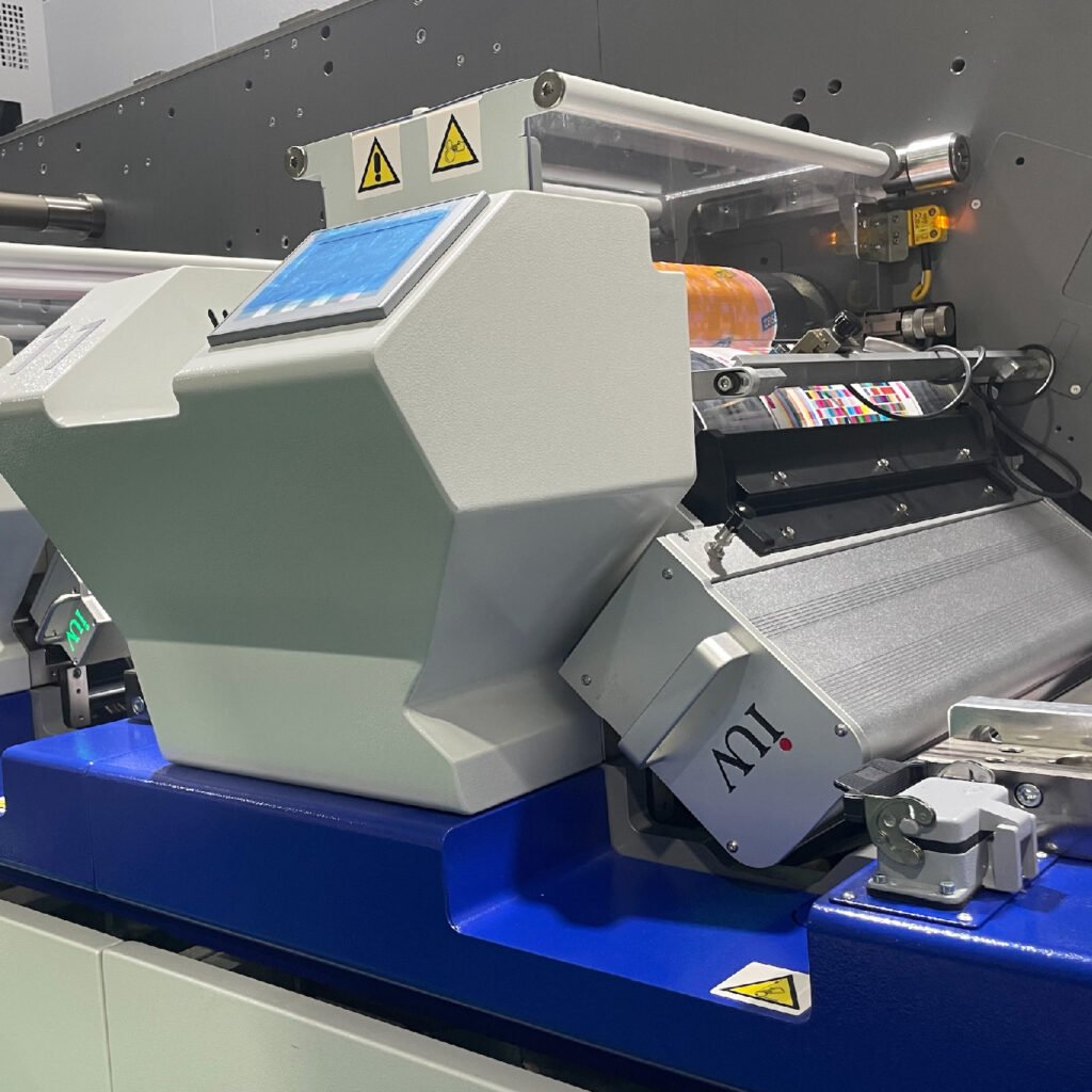 Sistema de curado LED para impresión narrow web máxima velocidad y precisión