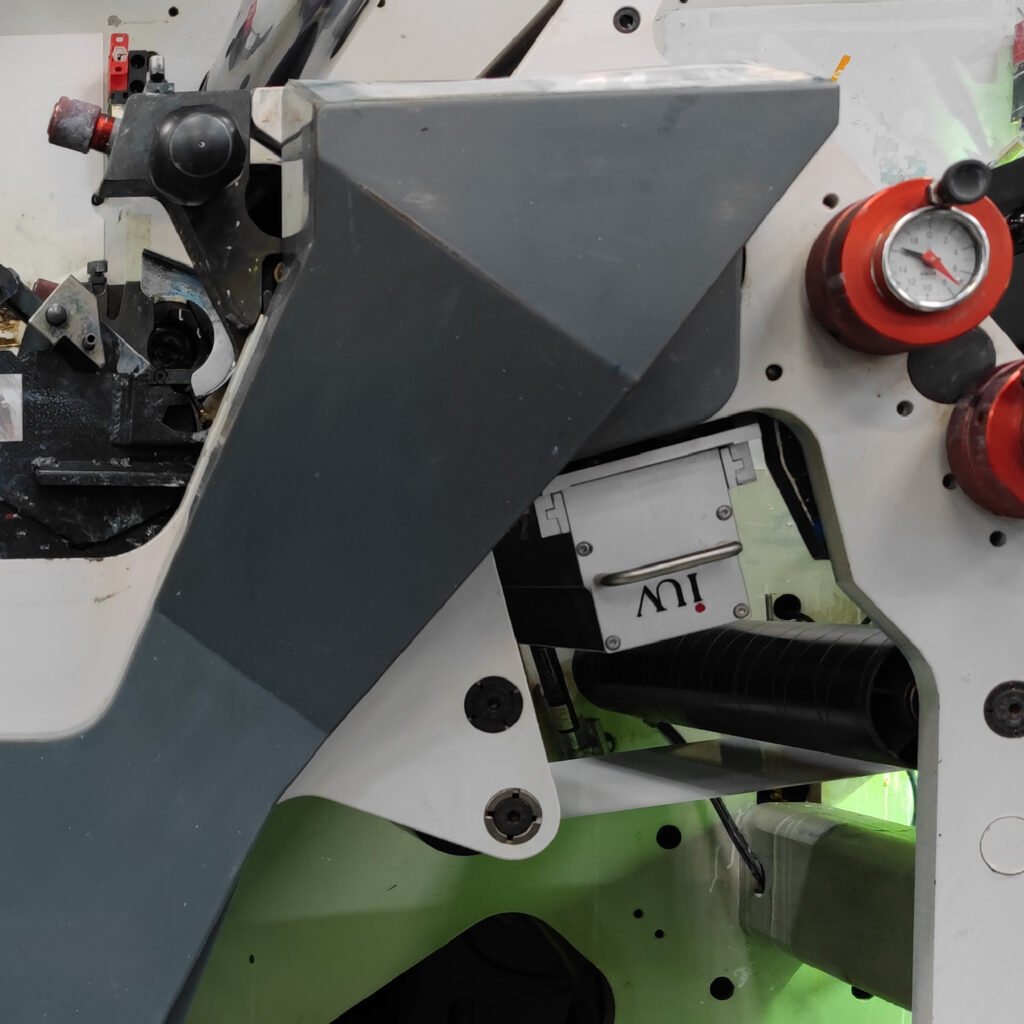 Sistema de curado UV la clave para impresiones resistentes al desgaste y al paso del tiempo