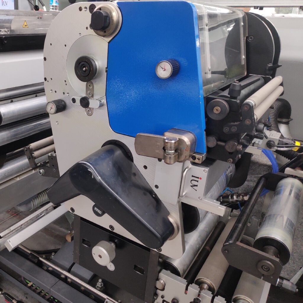 Ventajas clave de la impresión flexográfica LED para prensas narrow web