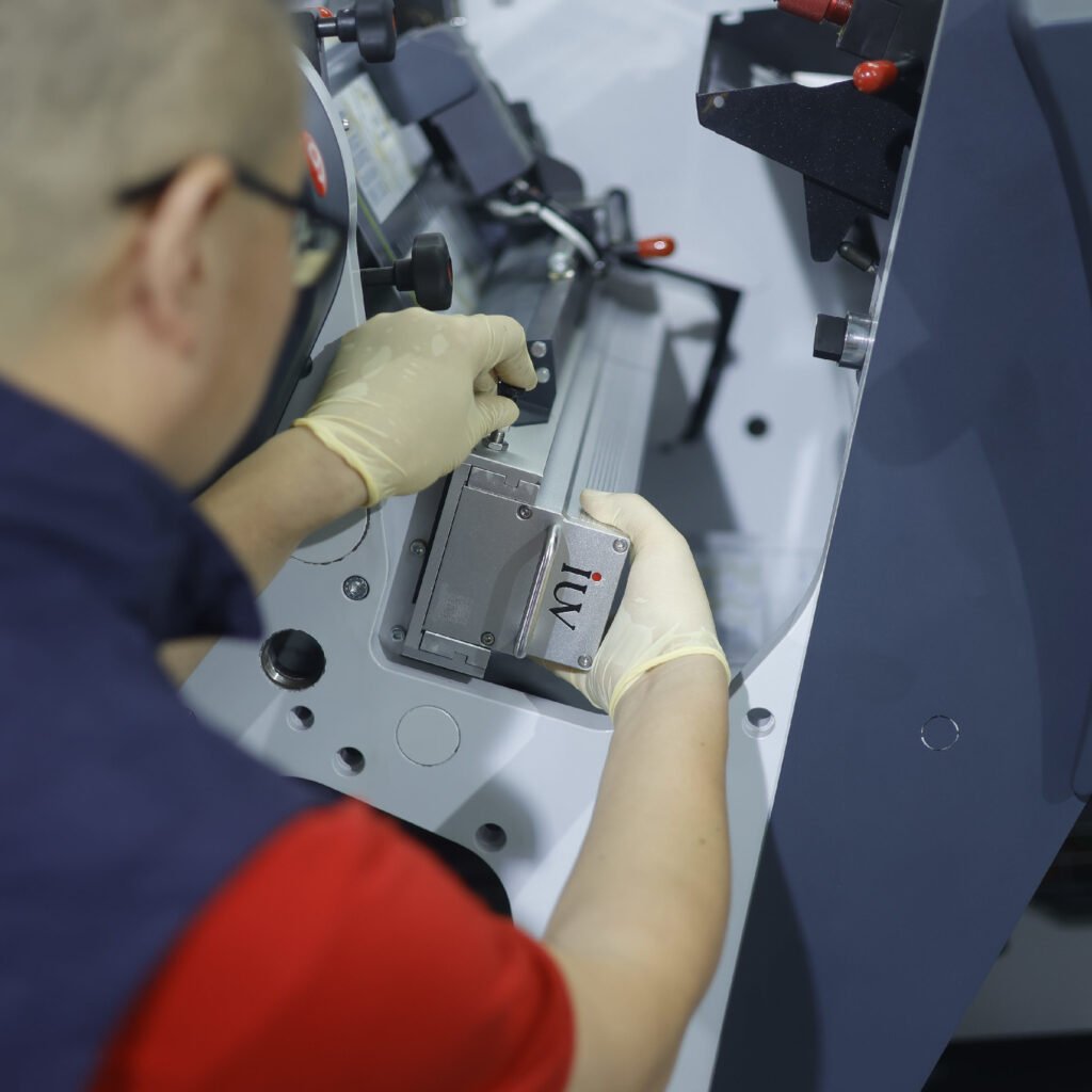 Curado LED en impresión offset precisión, estabilidad y menor mantenimiento