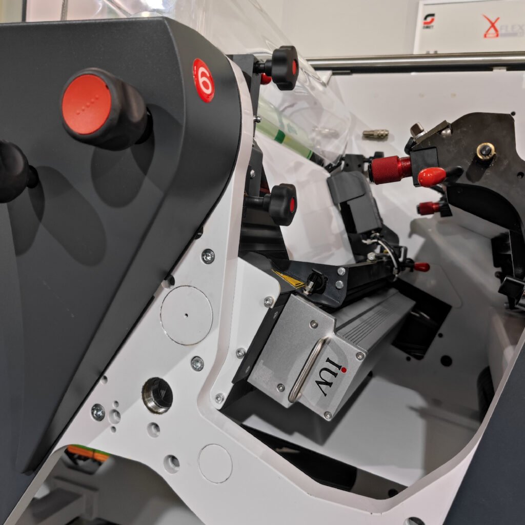 Impacto del sistema de curado LED en la calidad del color y la adhesión de tintas UV