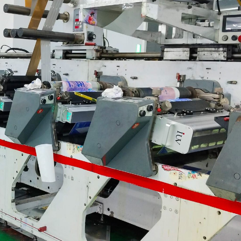 Mantenimiento y vida útil del sistema de curado LED en entornos de alta producción