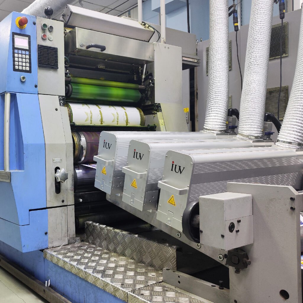 Ventajas del sistema de curado UV LED en la impresión de etiquetas autoadhesivas