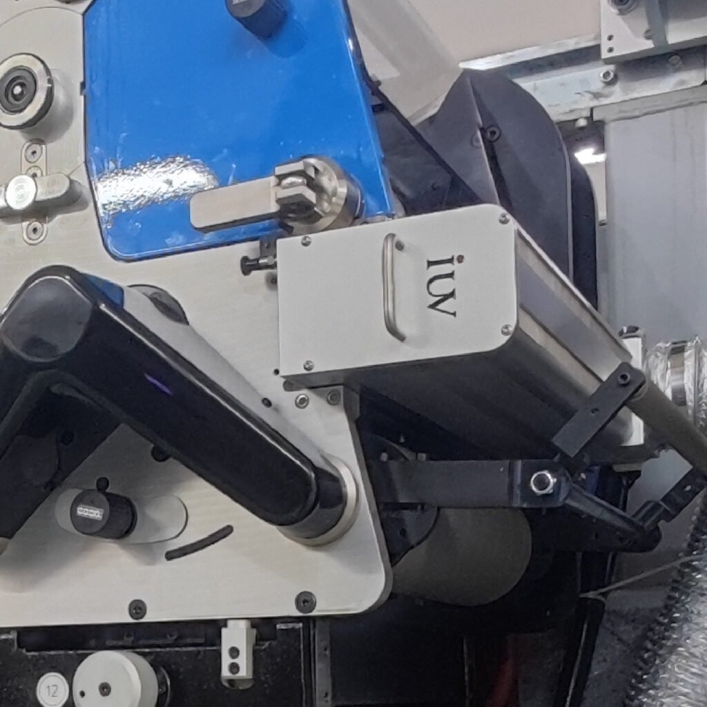 Retrofit UV LED en flexografía reducción de costos y mejora de la eficiencia energética