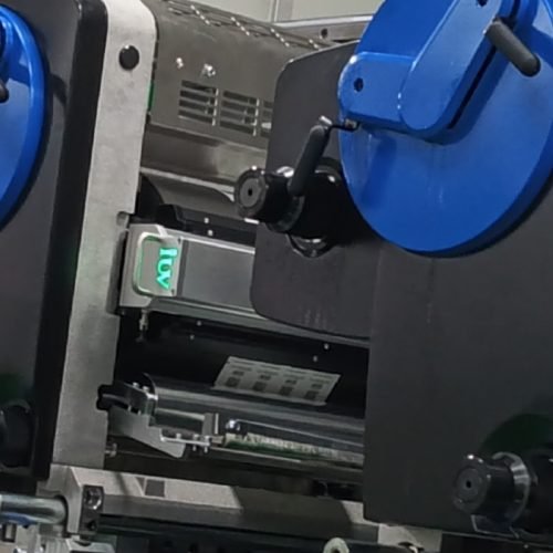 Cómo influye el curado UV LED en la consistencia de impresión en tiradas largas