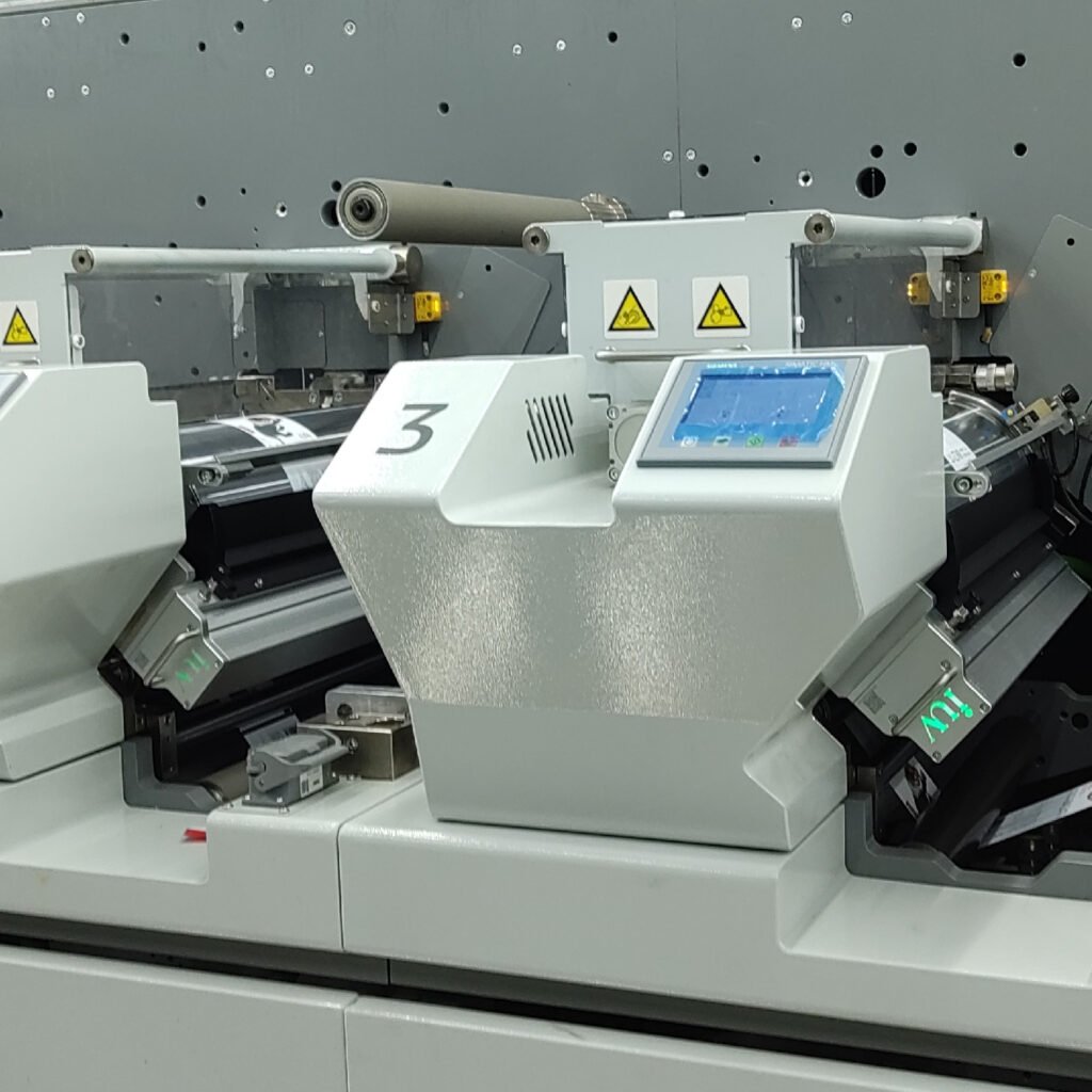 Cómo seleccionar el rodillo anilox adecuado para tintas LED UV en flexografía de etiquetas