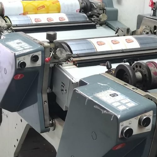 UV LED cure en impresión flexográfica cómo aumentar la eficiencia de curado a altas velocidades