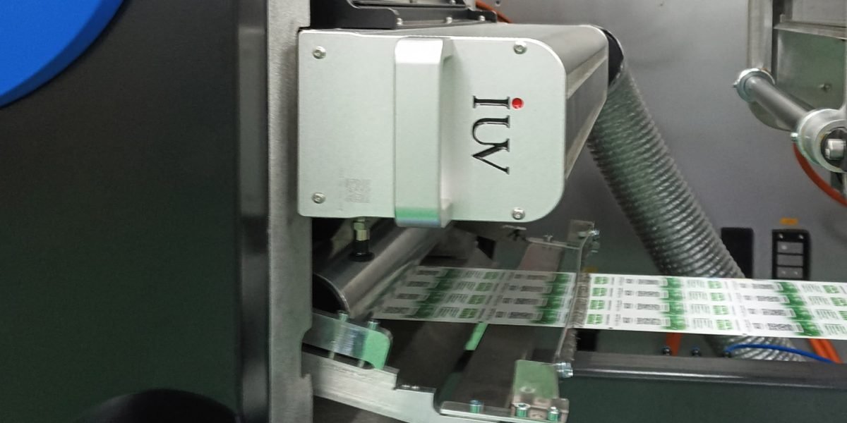 Análisis de costos Por qué actualizar su prensa de banda estrecha a sistemas de curado LED UV en 2026