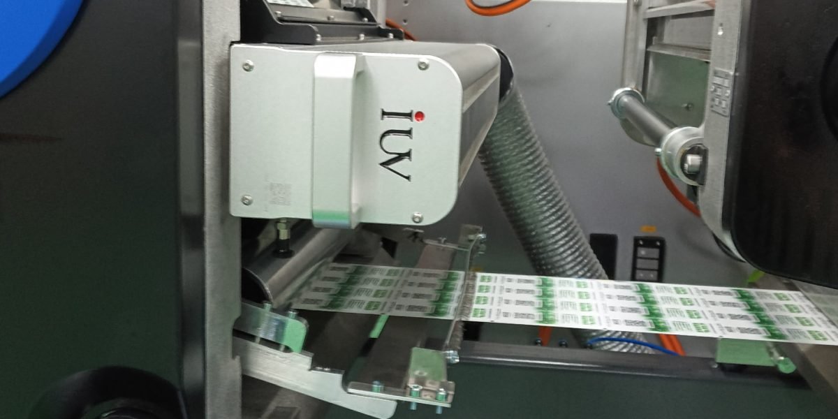 Cómo la impresión offset UV LED mejora la estabilidad del color y el registro