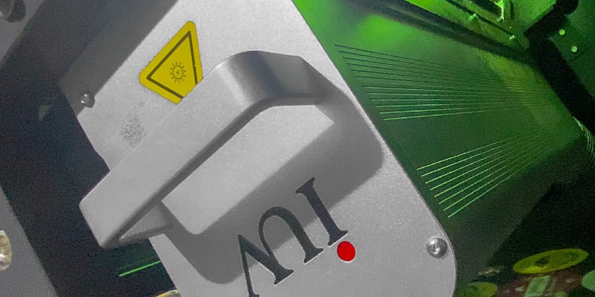 Comparativa entre lámparas UV convencionales y sistemas de curado UV LED en la industria gráfica