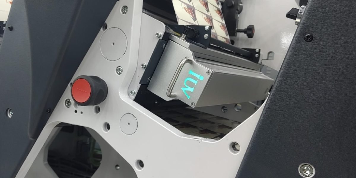 El futuro del curado LED en la impresión de banda estrecha y etiquetas digitales