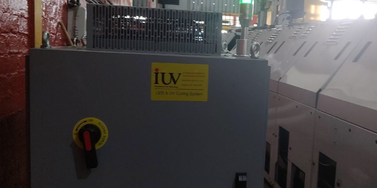 Impresión flexográfica LED frente a sistemas UV convencionales comparativa completa