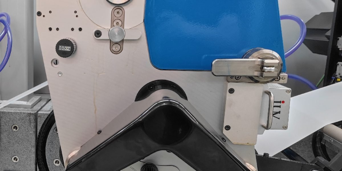 Impresión flexográfica de curado UV mayor estabilidad del color y precisión del registro