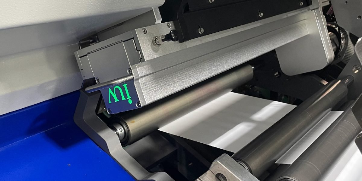 Innovación en impresión offset beneficios del sistema de curado UV LED