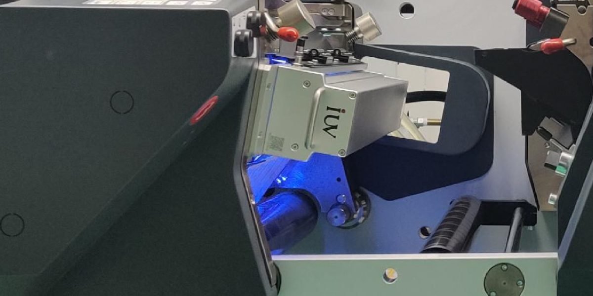 Optimización del secado de tintas en impresión flexográfica mediante sistemas de curado UV LED de última generación