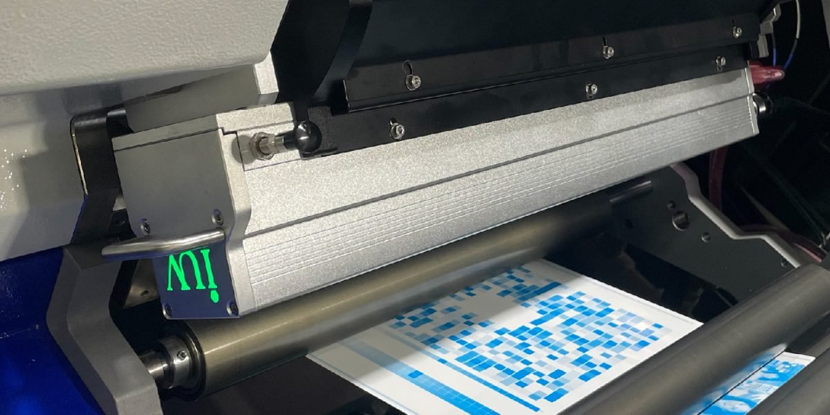 Reducción de costes y mejora de la productividad con sistemas de curado UV