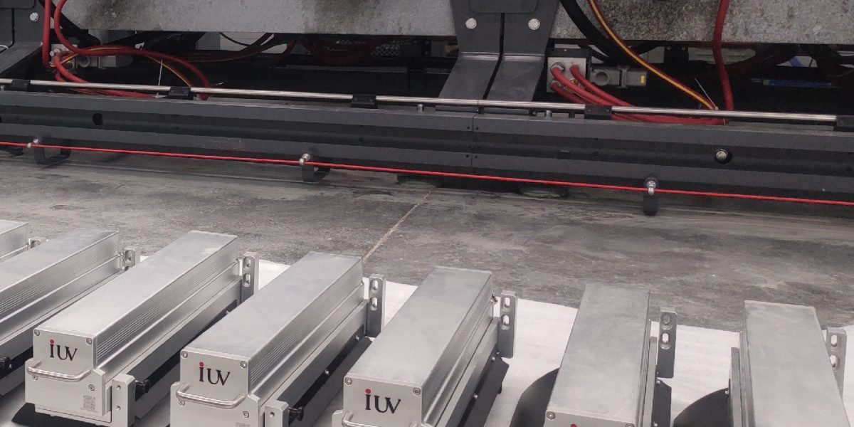 Reducción de costos operativos mediante sistemas de curado LED en impresión flexográfica y offset