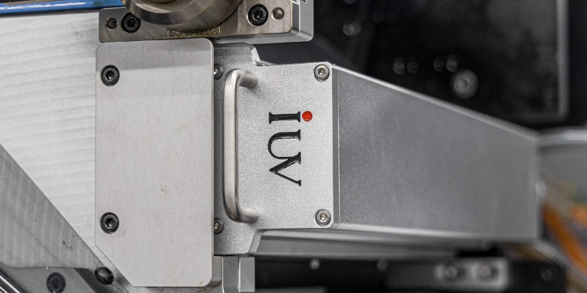 Retrofit LED vs. sistemas UV tradicionales beneficios para la impresión de etiquetas premium