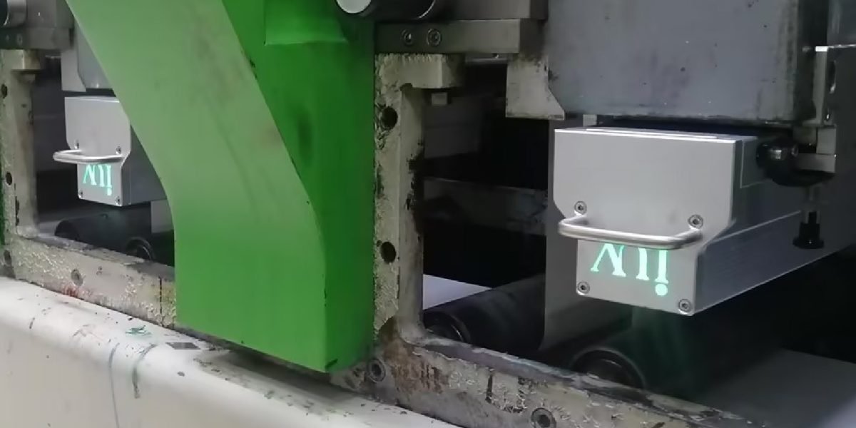 Sistema de curado LED frente al curado UV convencional ventajas en la industria gráfica