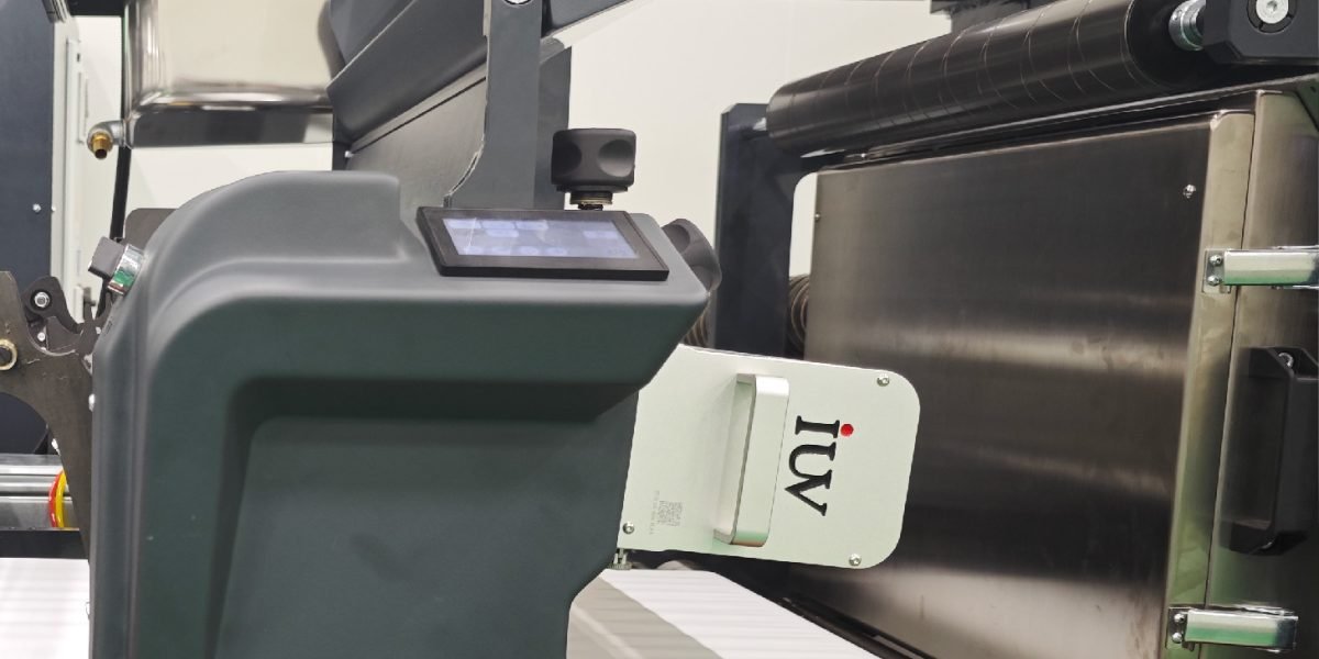 Sistema de curado UV innovación para una impresión más limpia y sostenible