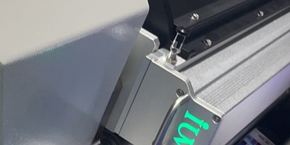 Sistema de curado UV una solución eficiente para la impresión de etiquetas de alta calidad