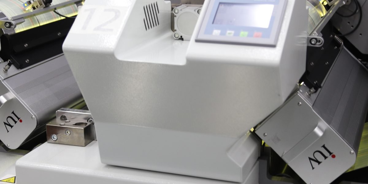 Sistema de curado UV ventajas en la reducción de tiempos de secado y mantenimiento