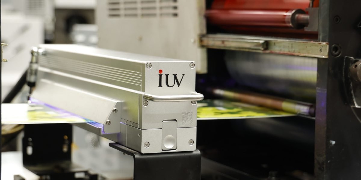 Sistemas de curado UV LED una revolución para la impresión de banda estrecha