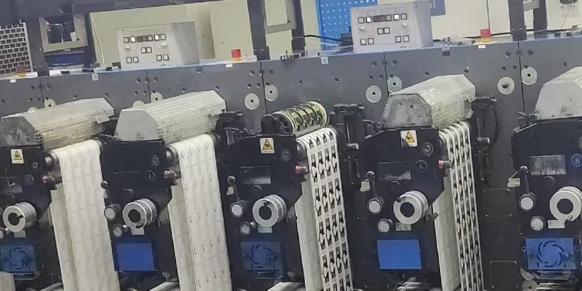 Tendencias 2025 la evolución de la tecnología LED en prensas flexográficas de banda estrecha