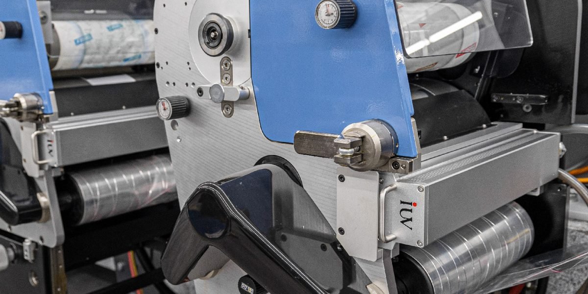 Ventajas de los sistemas de curado LED frente al curado UV tradicional en impresión flexográfica